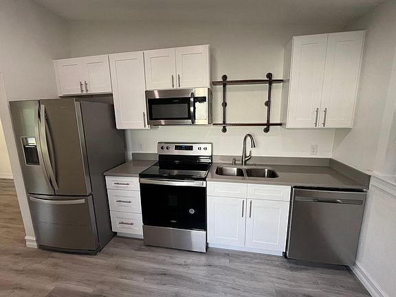 2nd image of 2229 Venetian Ave