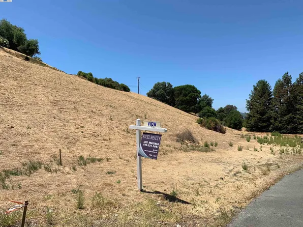 170 Brodia Way, Walnut Creek, CA 94598