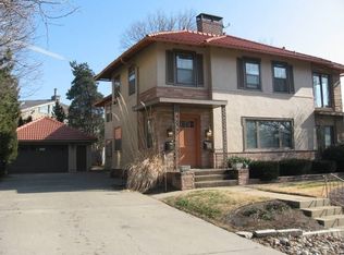 1010 Ward Pkwy, Kansas City, MO 64112