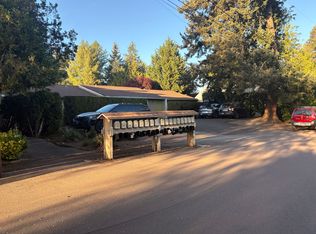 121 Church St APT 3, Lake Oswego, OR 97034