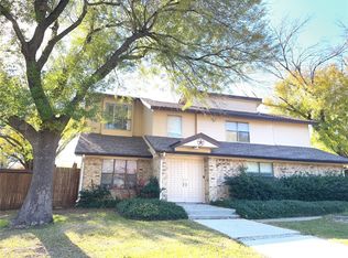 400 Castle Ct, Irving, TX 75038