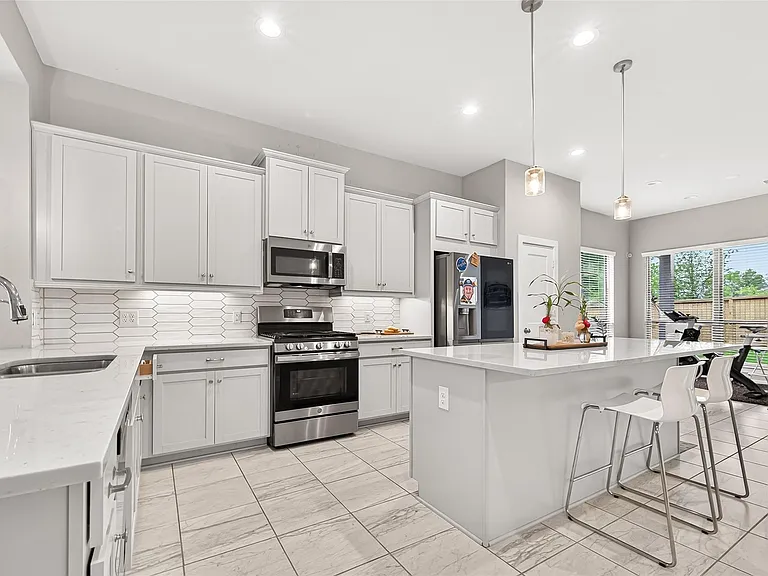 305 Rise Ln — Photo 11