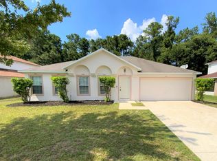 4052 Half Moon Cir, Middleburg, FL 32068