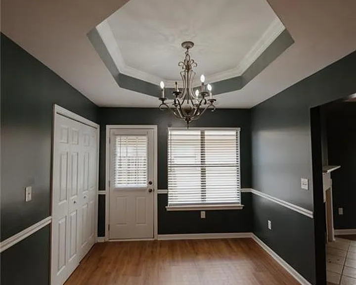 464 Park Lake Dr — Photo 12