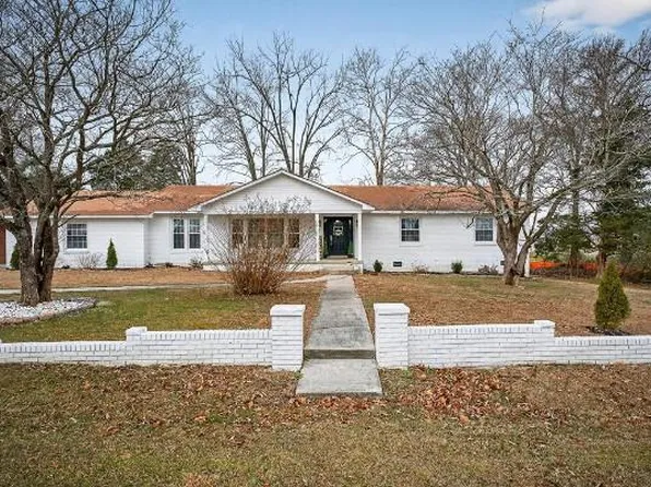 407 Whaley St, Smithville, TN 37166