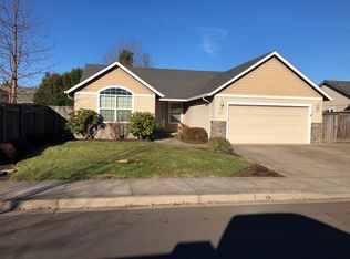 4022 Douglas Dr, Springfield, OR 97478