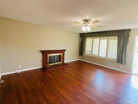3rd image of 403 Addleman Ave