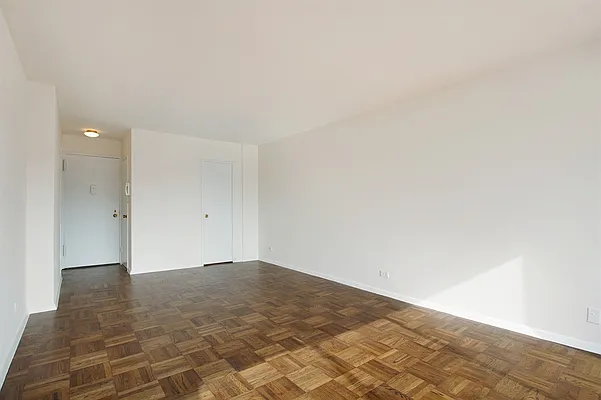Sold by Corcoran | media 21