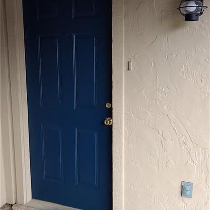 2nd image of 715 Windcrest Dr