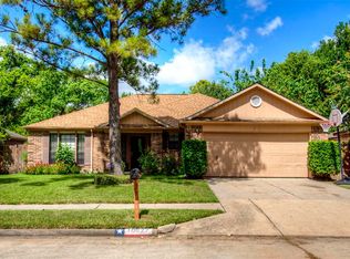 10627 Plum Lake Dr, Houston, TX 77065