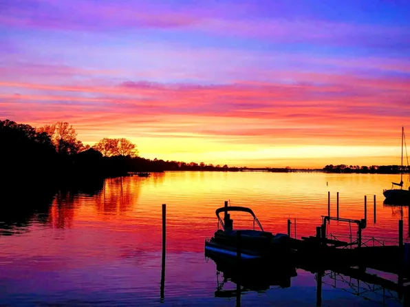 547 Harbor Heights Dr, Lexington, SC 29072