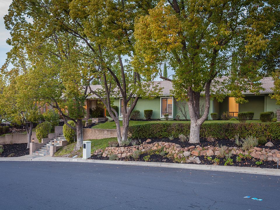 1st image of 2551 Joseph Dr