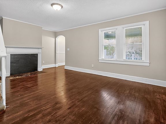 4th image of 151 Princeton St