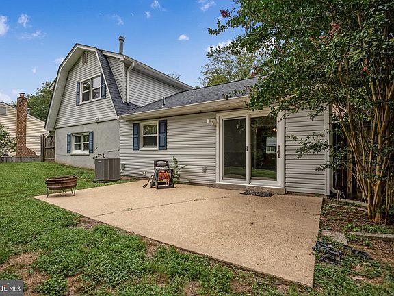 3rd image of 9123 Old Burton Cir