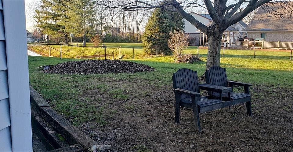 2nd image of 1278 Autumn Dr