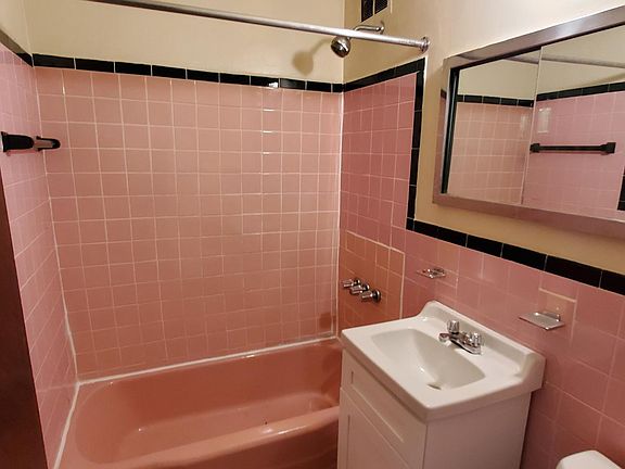 5th image of 4303 Baychester Ave #F6