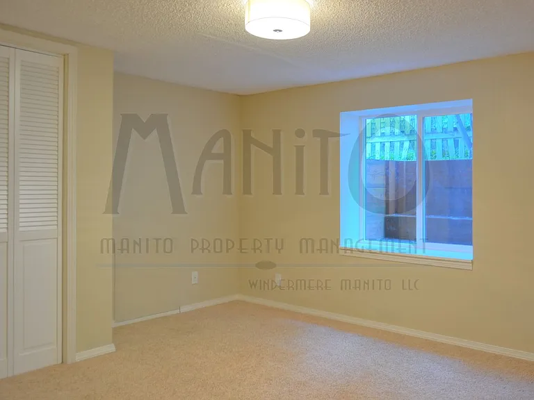 1604 E 11th Ave — Photo 16