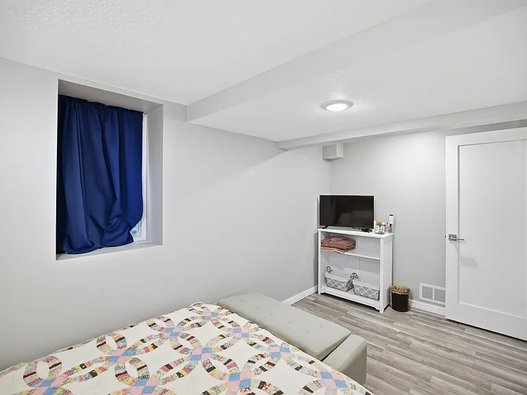 6930 Highway 55 — Photo 32