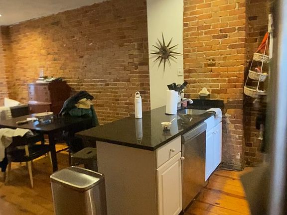 5th image of 116 Hemenway St APT 1