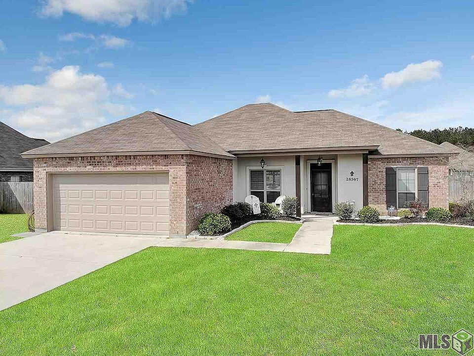 1st image of 28307 Lake Bruiin Dr