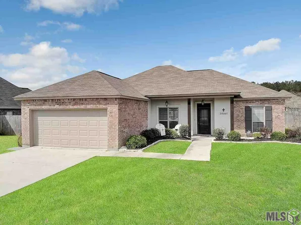 28307 Lake Bruiin Dr, Livingston, LA 70754
