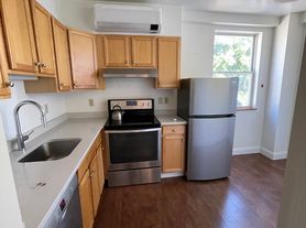 11 Fletcher Pl
