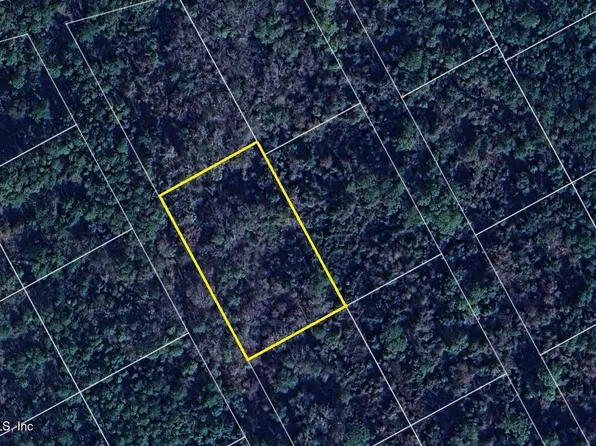 110 CARR Place, Satsuma, FL 32189