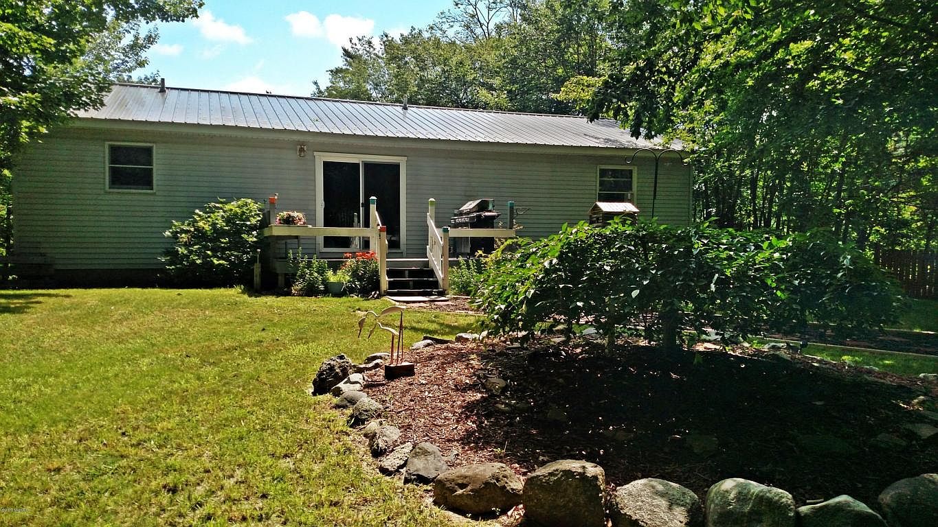1055 N Jebavy Dr, Ludington, MI 49431 Zillow