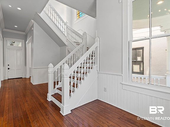 5th image of 208 State St