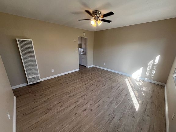 2nd image of 715-721 El Carmel Pl #719