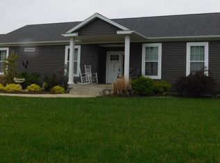 1410 Heather Ln, Olney, IL 62450