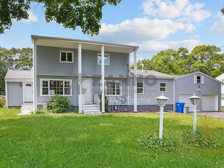 40 Olney Ave — Photo 3