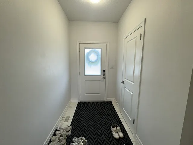 861 Edinburgh Dr — Photo 21