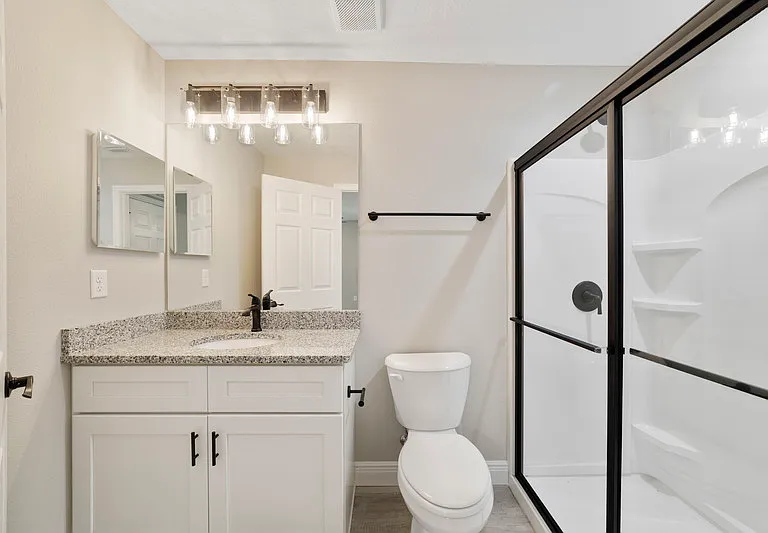 339 W Goldcoast Pl — Photo 6