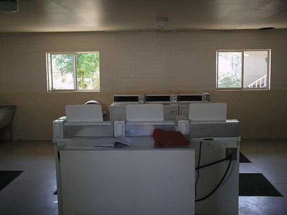 Park Laundry Room