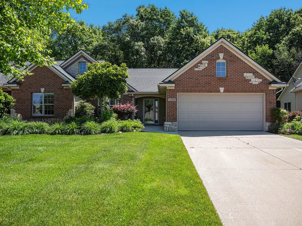12260 Aleigha Dr NW, Grand Rapids, MI 49534