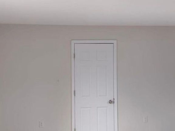 2nd image of 82 N New Prospect Rd