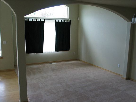3rd image of 18013 72nd Ave E