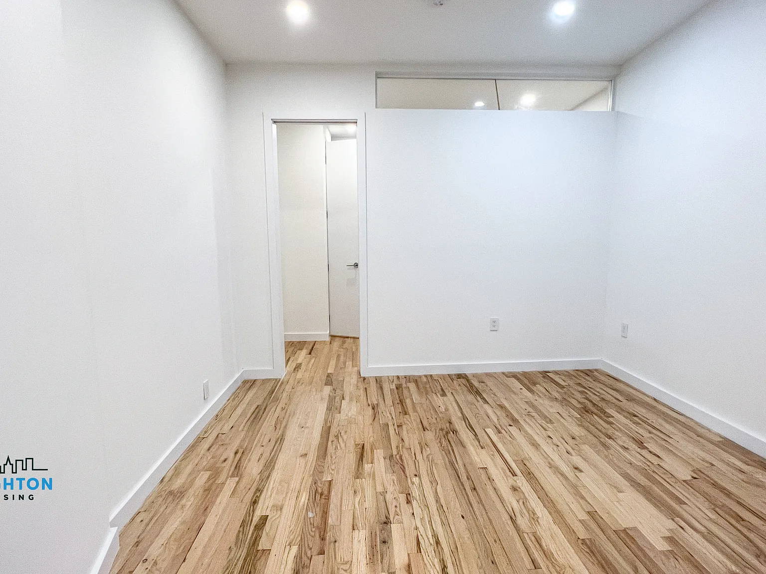 110 9th Avenue — Photo 3