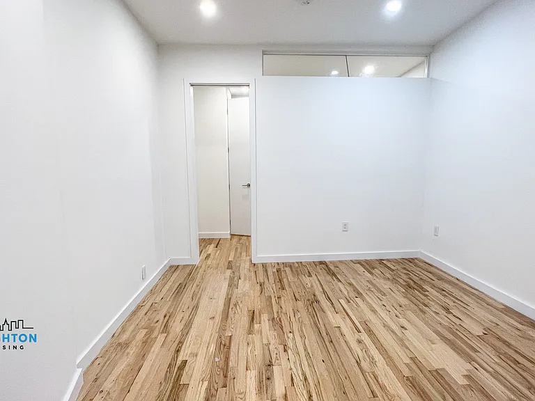 110 9th Ave #3D — Photo 4