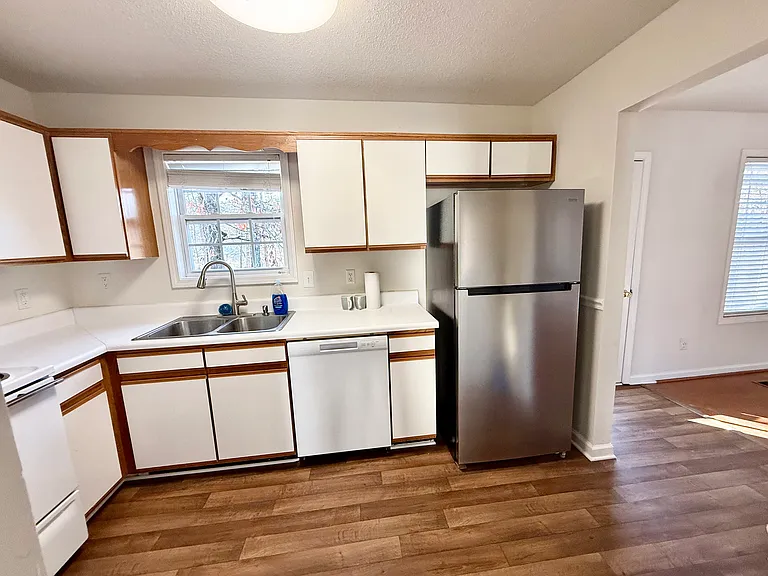 392 River Trace Dr — Photo 7