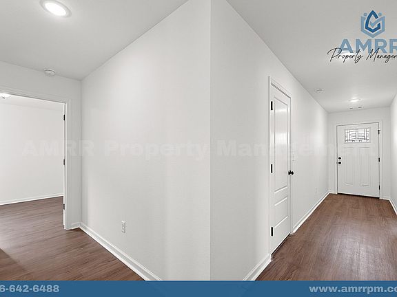 5th image of 117 SW Vanessa St