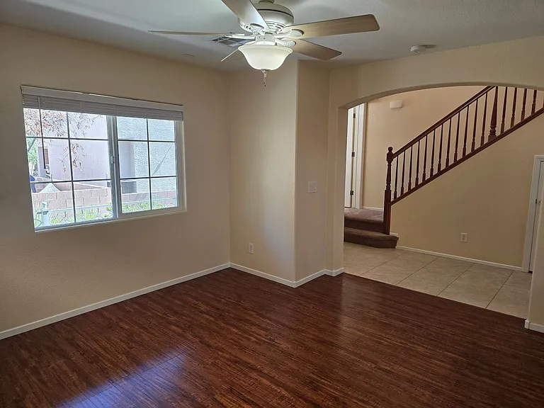 9160 Column Ct — Photo 16