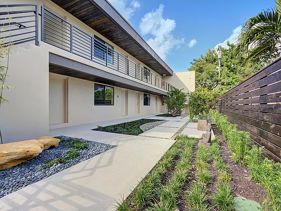 2nd image of 1273 NE 38th St #7