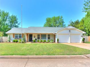 3121 Chaucer Dr, The Village, OK 73120