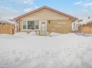 7608 Lockwood Ave, Burbank, IL 60459