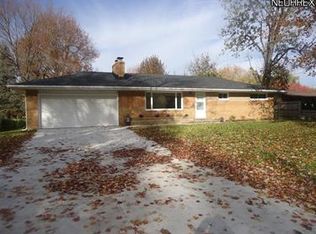 3215 Greenpark St NW, Massillon, OH 44646