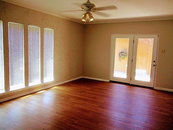 5th image of 1924 Berkner Dr