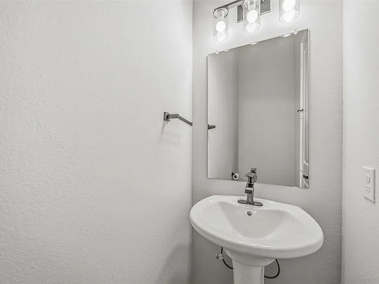 13130 Perennial Springs Dr — Photo 15