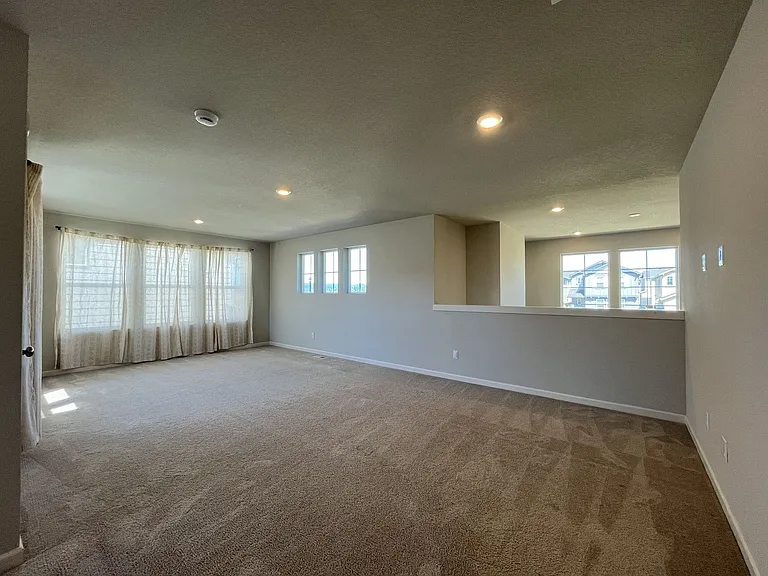 31530 NW Yorkshire St — Photo 40